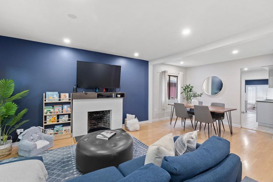 2036 E Broadway Vancouver, BC - 5