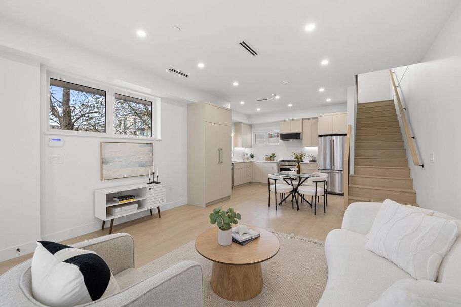 2133 E Pender Street Vancouver, BC - 7