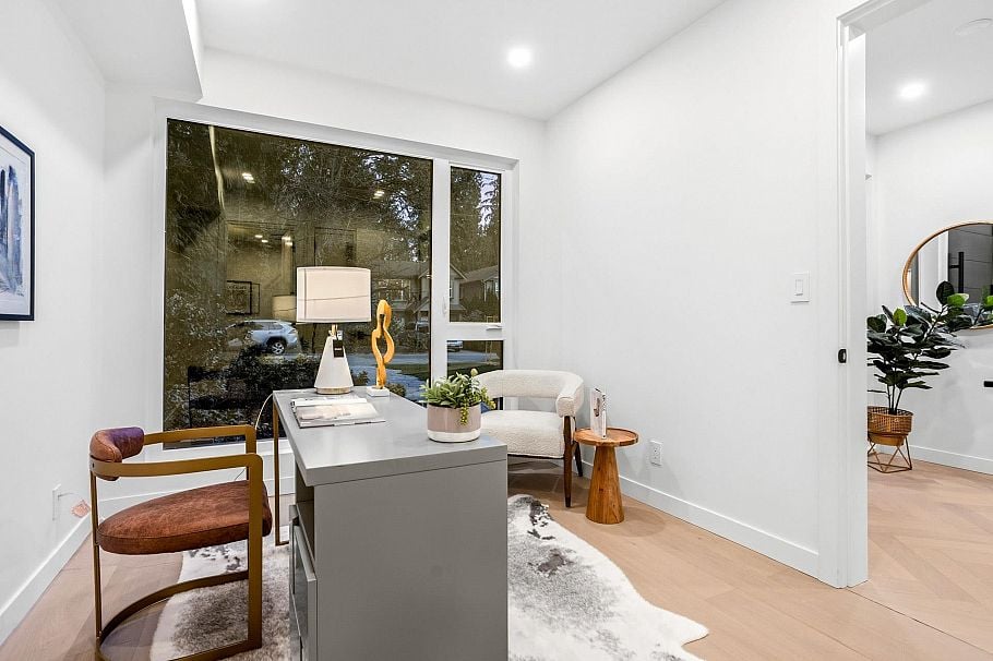 1921 Tatlow Avenue North Vancouver, BC - 19