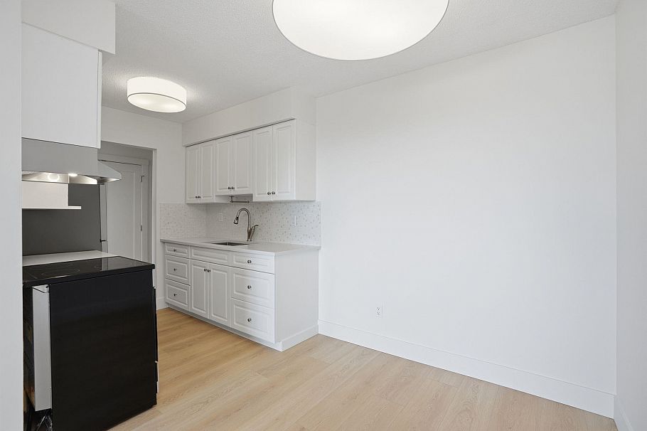314 1345 Chesterfield Avenue North Vancouver, BC - 18