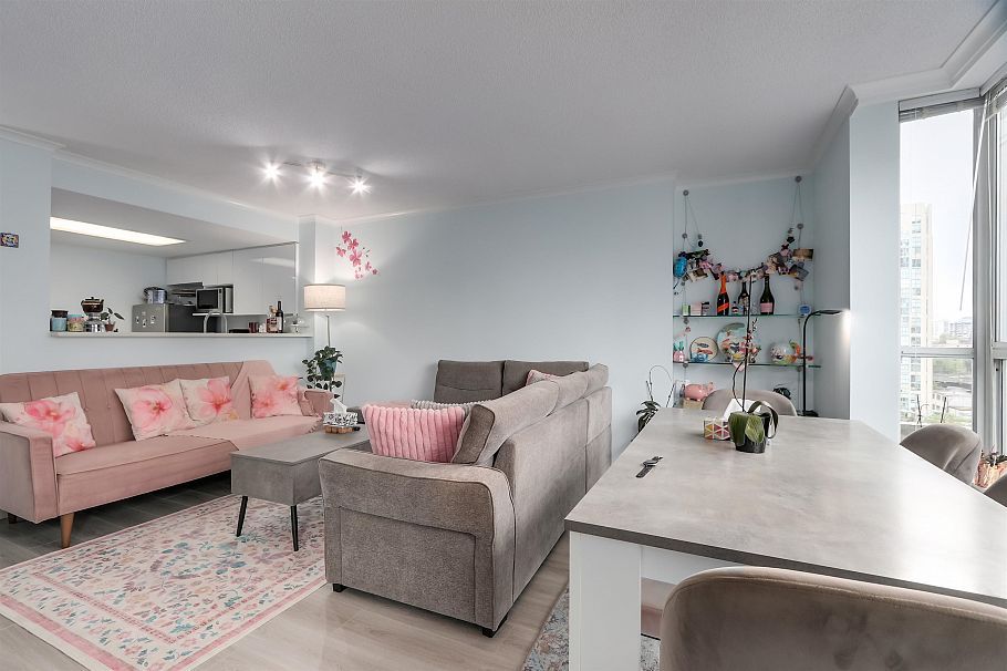1401 1500 Howe Street Vancouver, BC - 15