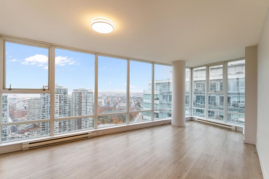 3108 111 W Georgia Street Vancouver, BC - 1