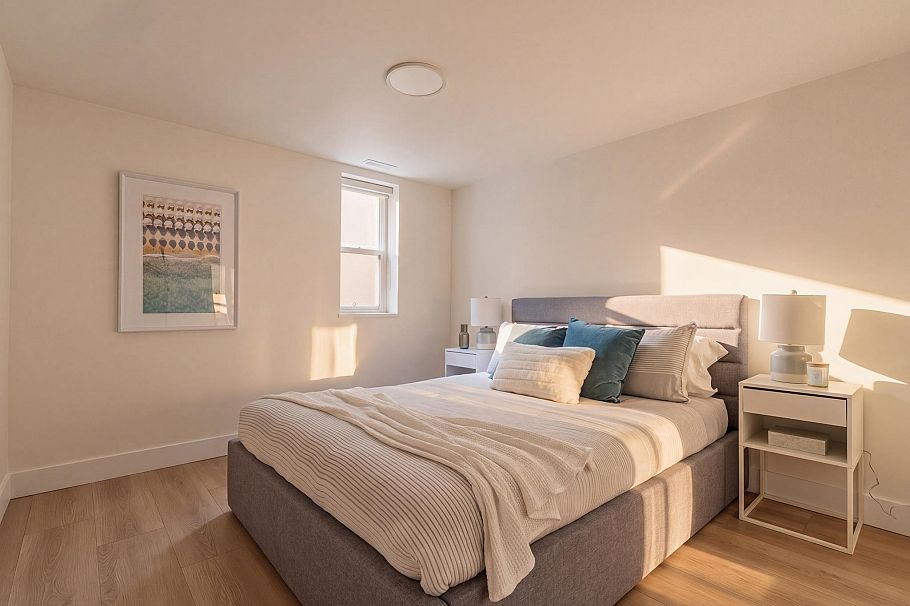 1535 Ostler Court North Vancouver, BC - 26