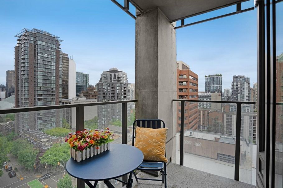 1502 1133 Hornby Street Vancouver, BC - 12