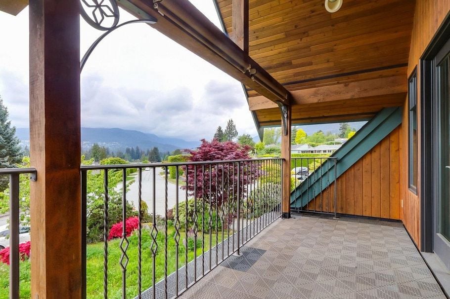 4072 Skyline Drive North Vancouver, BC - 21
