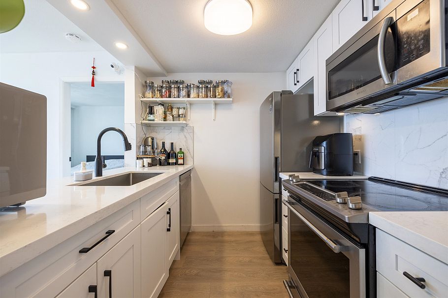 2508 438 Seymour Street Vancouver, BC - 5