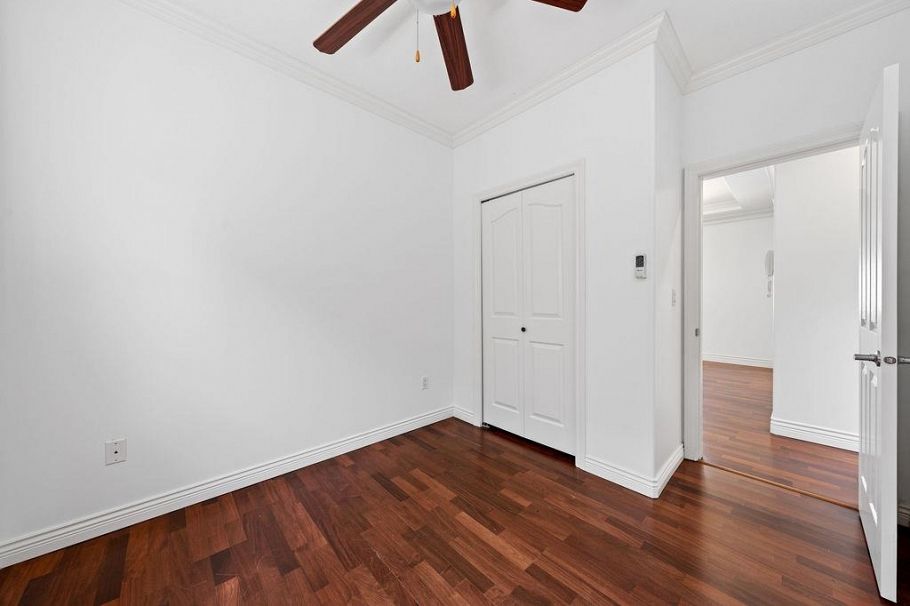 5388 Sherbrooke Street Vancouver, BC - 18