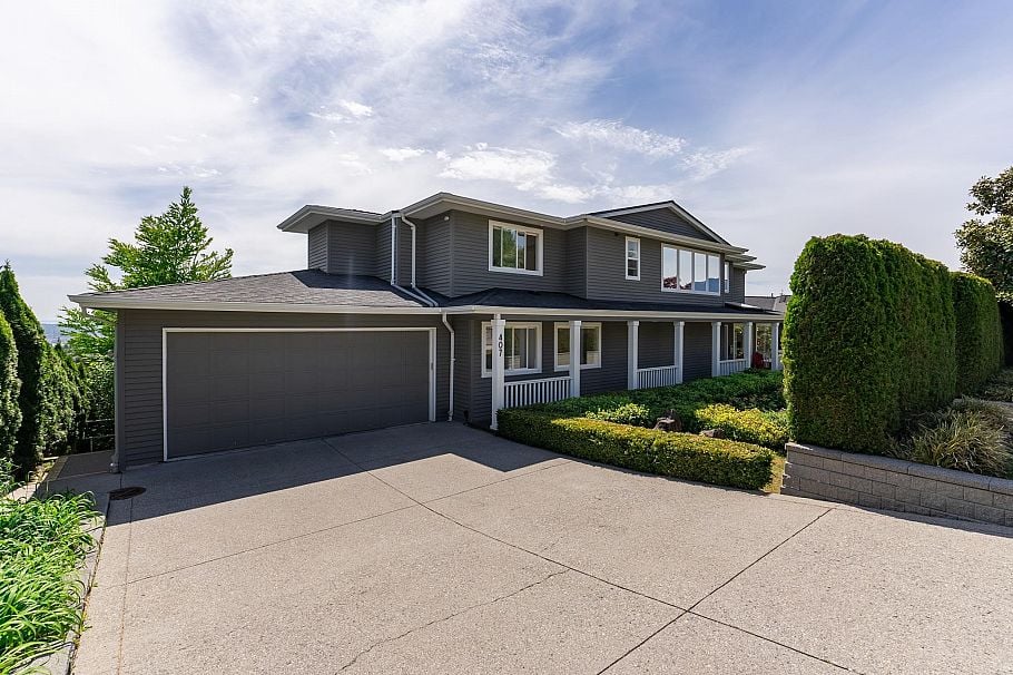 407 Brand Street North Vancouver, BC - 1