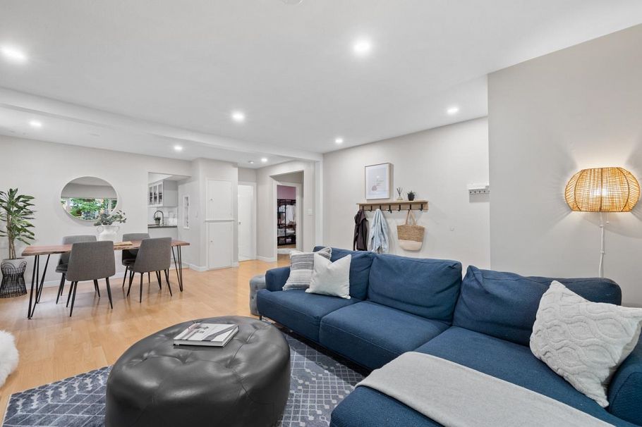 2036 E Broadway Vancouver, BC - 4