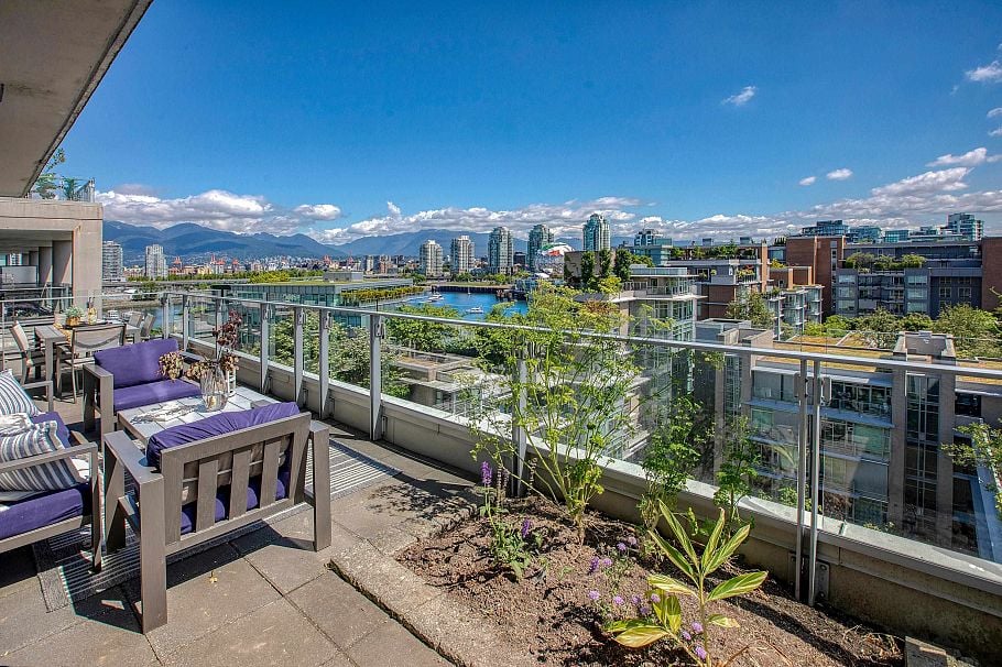 901 1616 Columbia Street Vancouver, BC - 18
