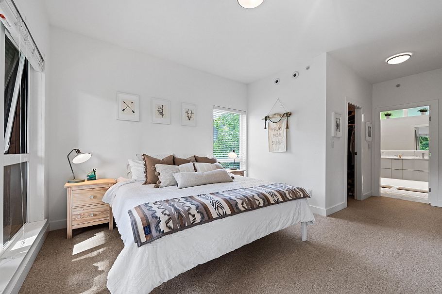 23 3596 Salal Drive North Vancouver, BC - 15