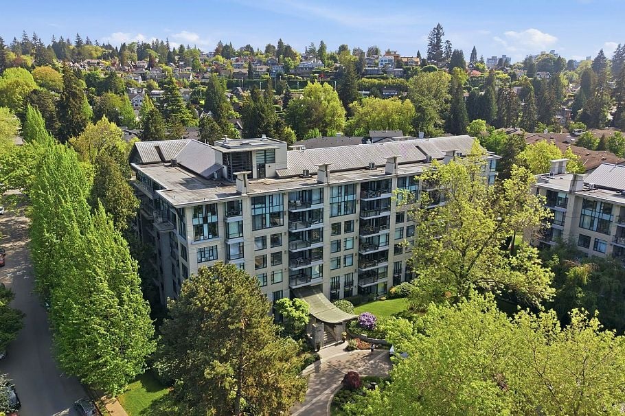 PH711 4759 Valley Drive Vancouver, BC - 39