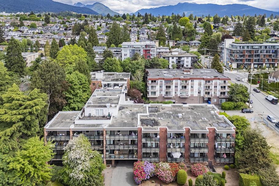 310 360 E 2nd Street North Vancouver, BC - 22