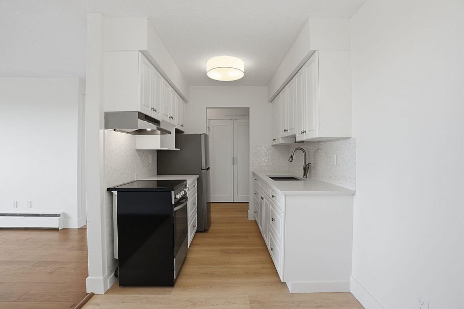 314 1345 Chesterfield Avenue North Vancouver, BC - 19