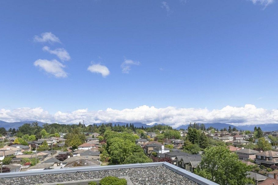 402 5693 Elizabeth Street Vancouver, BC - 22