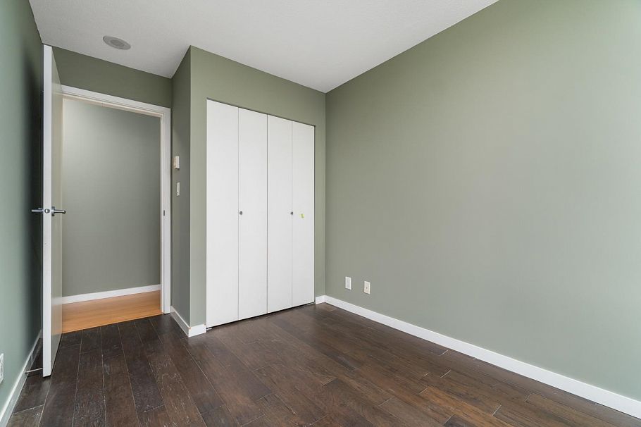 2801 111 West Georgia Street Vancouver, BC - 8