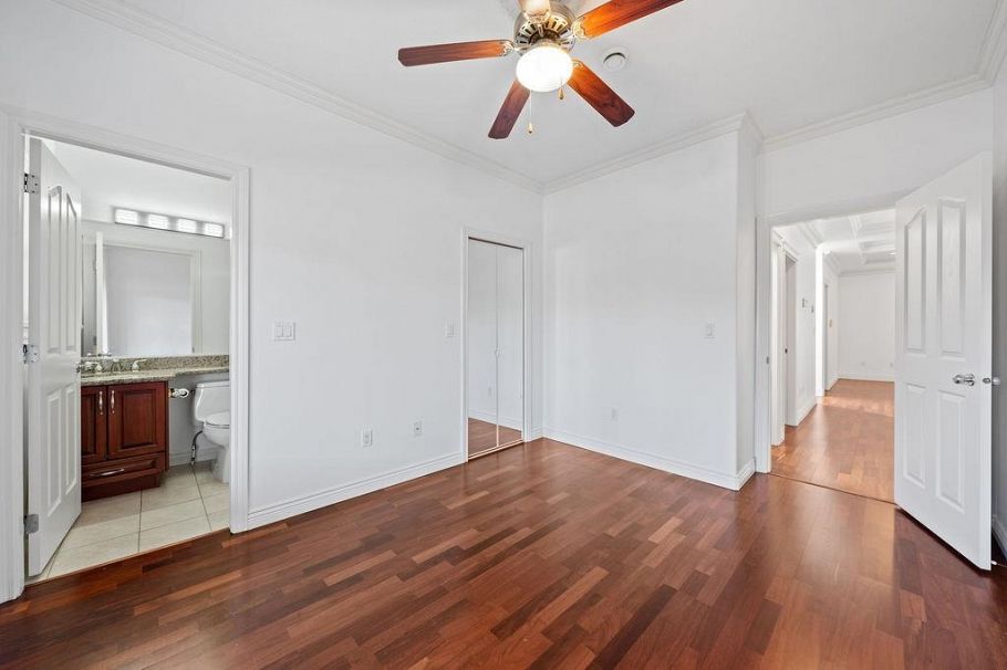 5388 Sherbrooke Street Vancouver, BC - 22