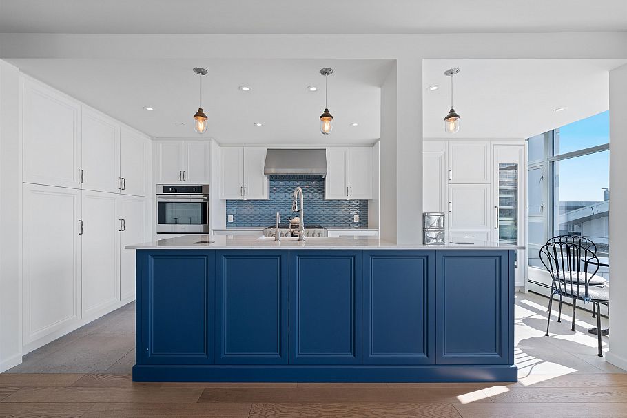 501 1199 Marinaside Crescent Vancouver, BC - 8
