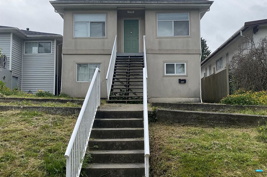 2758 Horley Street Vancouver, BC - 3
