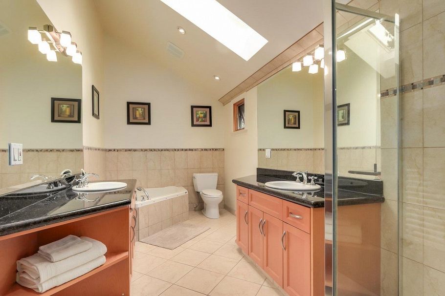 4072 Skyline Drive North Vancouver, BC - 26