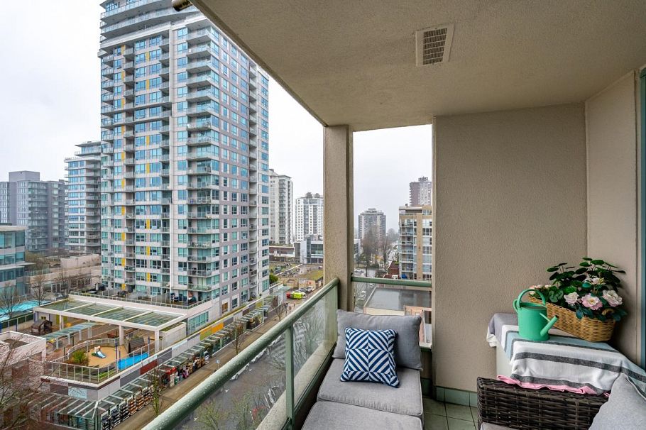 903 140 E 14th Street North Vancouver, BC - 28
