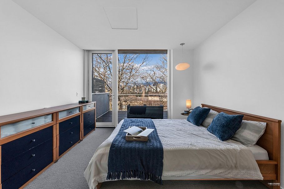2 850 W 8th Avenue Vancouver, BC - 13
