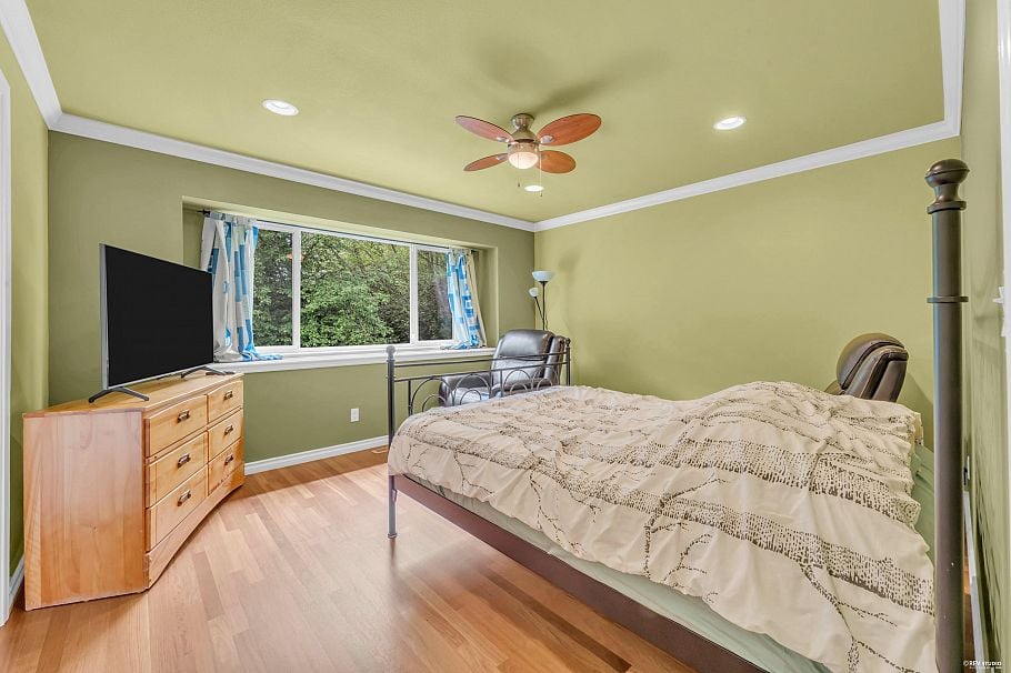 4317 Cliffmont Road North Vancouver, BC - 16