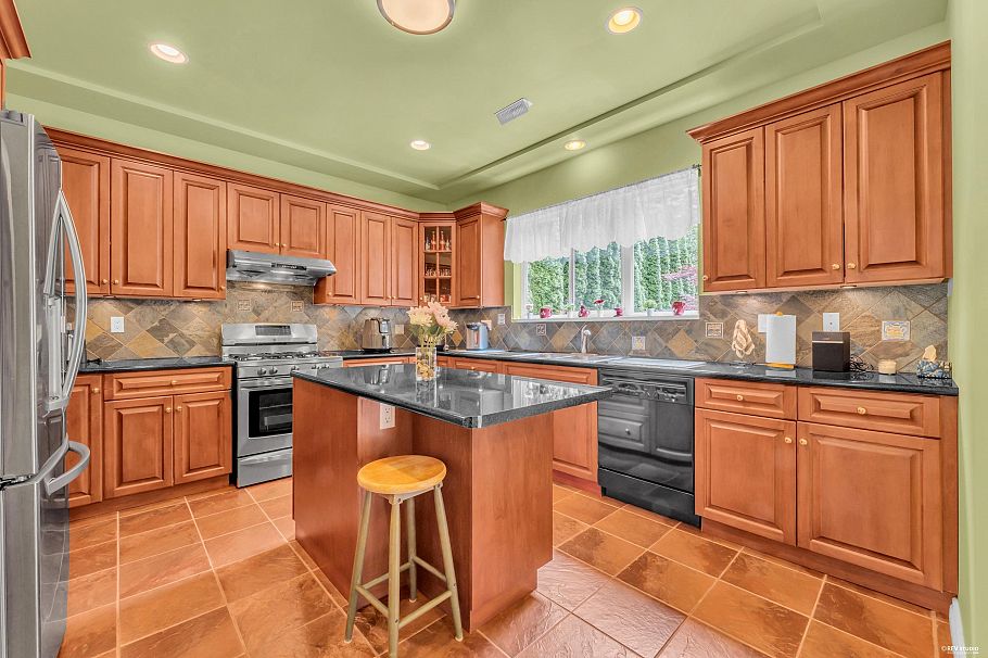 4317 Cliffmont Road North Vancouver, BC - 9