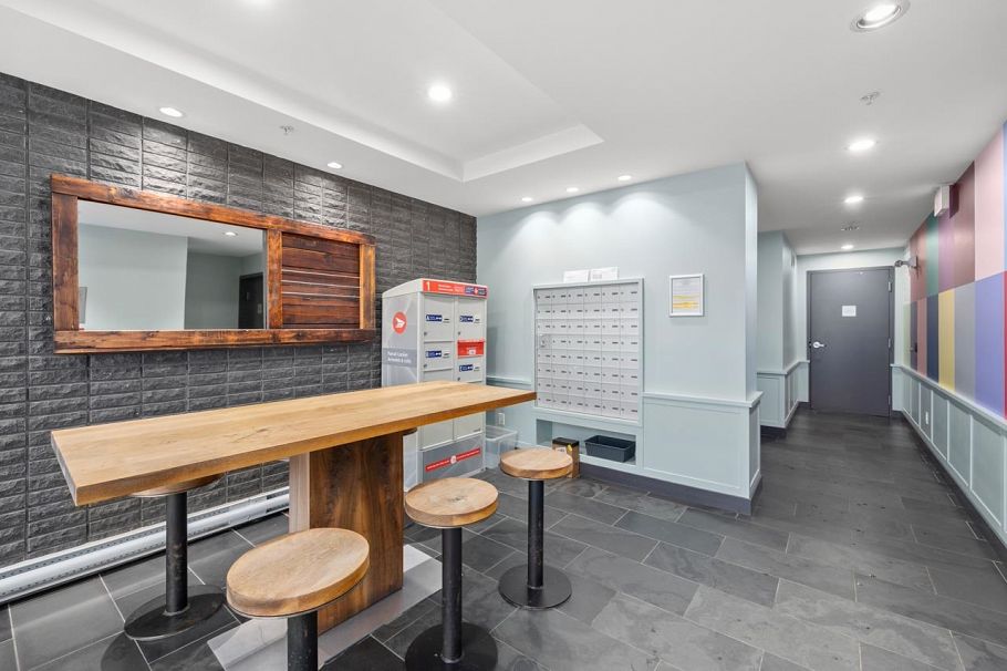 101 2511 Quebec Street Vancouver, BC - 2