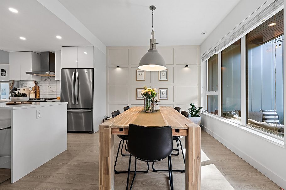 23 3596 Salal Drive North Vancouver, BC - 31