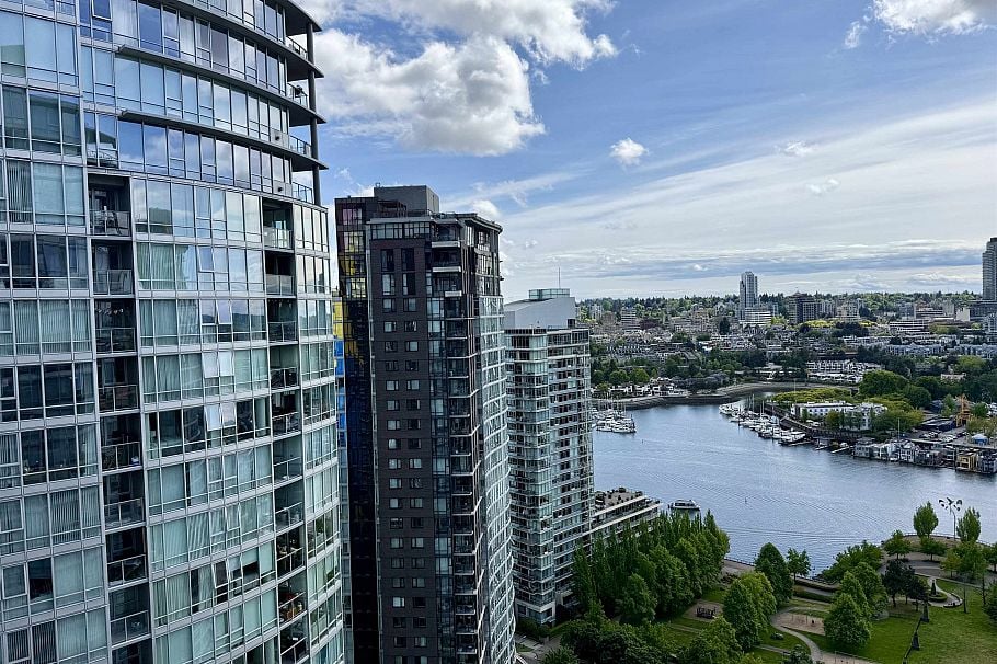 3106 1495 Richards Street Vancouver, BC - 4