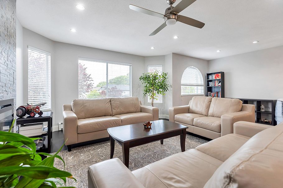 7162 Gladstone Street Vancouver, BC - 9