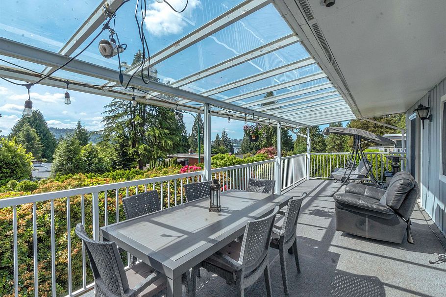 693 Plymouth Drive North Vancouver, BC - 23