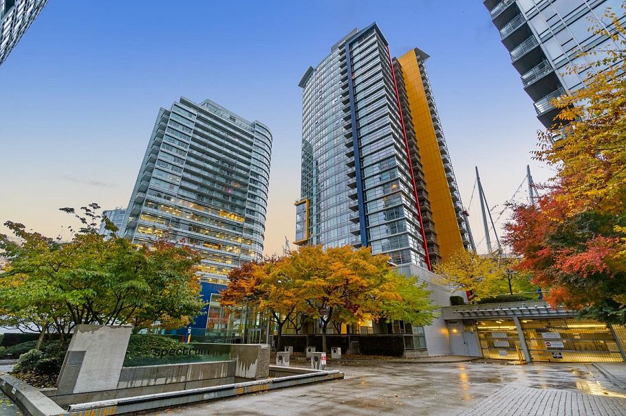 2801 111 West Georgia Street Vancouver, BC - 20