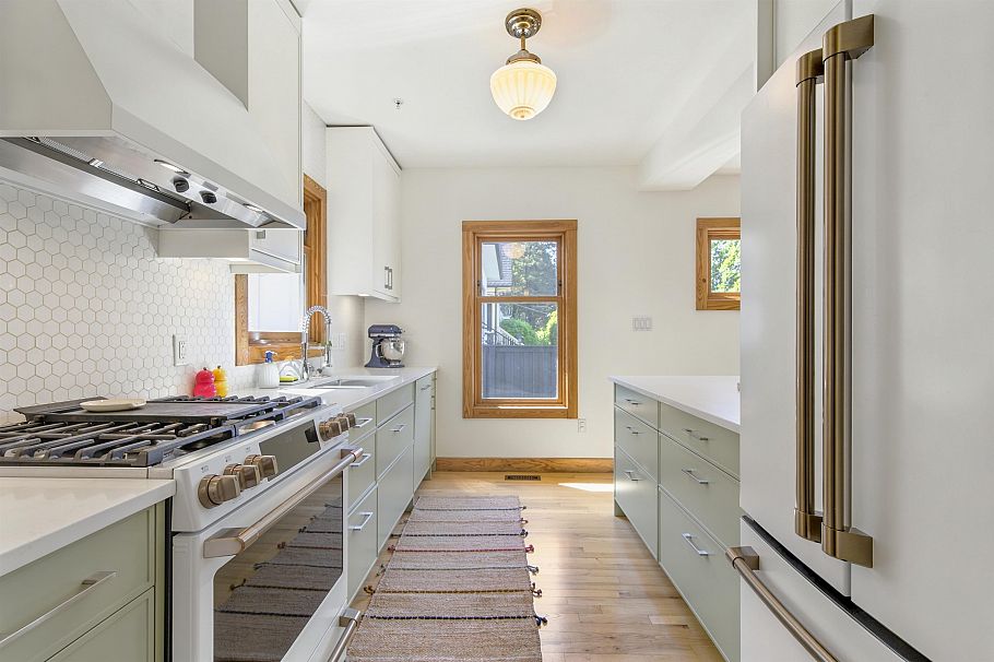 1608 Woodland Drive Vancouver, BC - 18