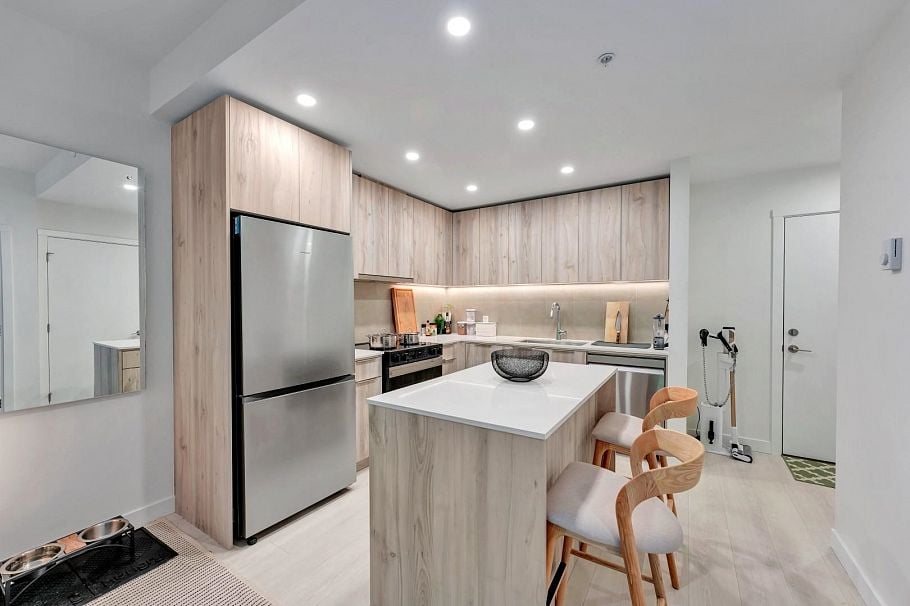 211 3596 Malsum Drive North Vancouver, BC - 6