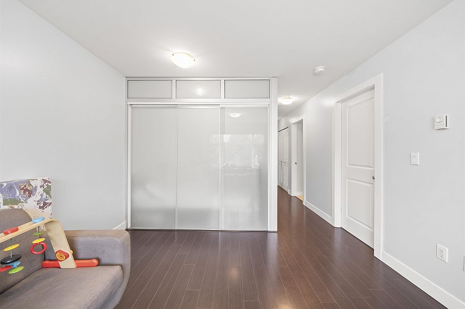 303 2745 E Hastings Street Vancouver, BC - 11