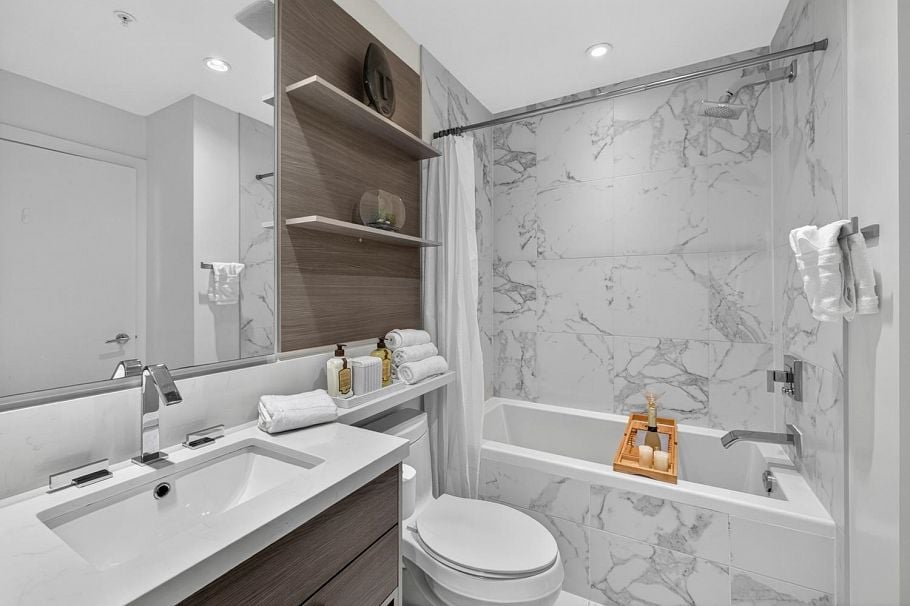 306 1628 W 4th Avenue Vancouver, BC - 13