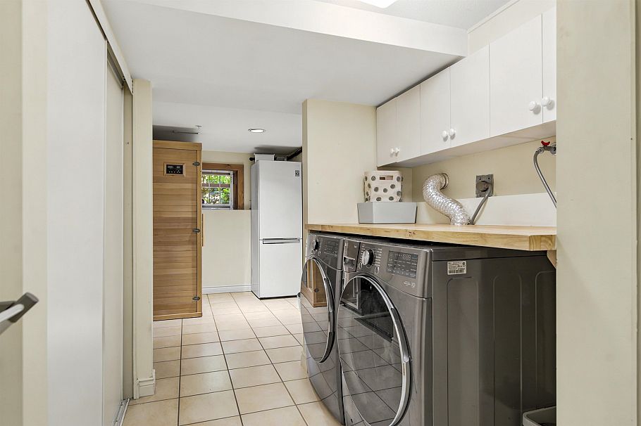 1608 Woodland Drive Vancouver, BC - 33