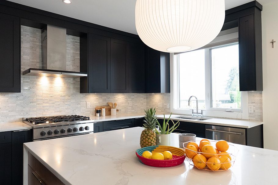 900 Hendry Avenue North Vancouver, BC - 9