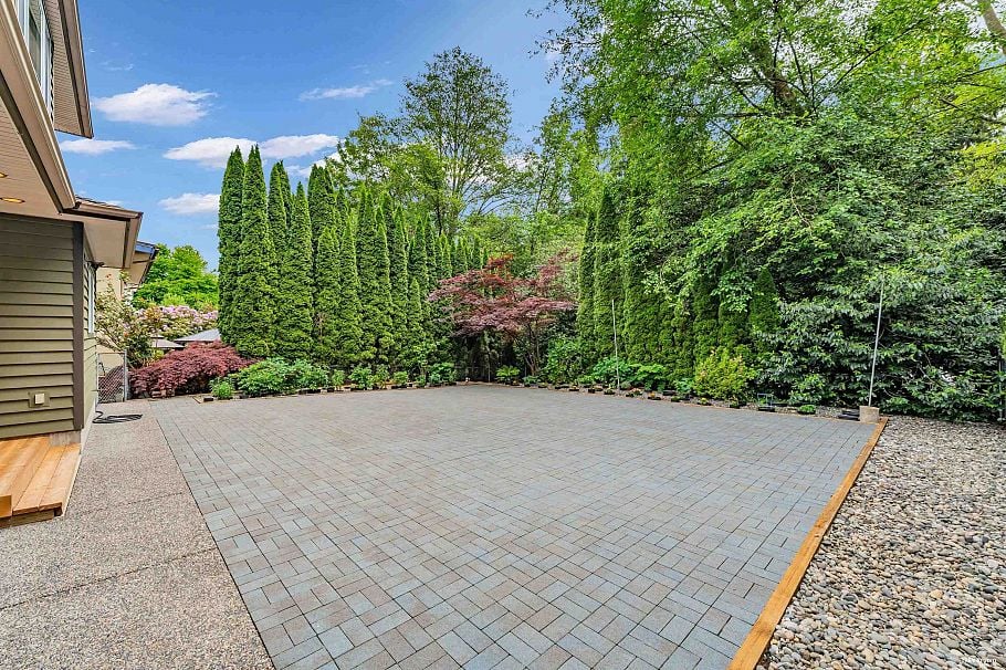4317 Cliffmont Road North Vancouver, BC - 25