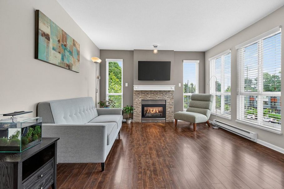 310 8495 Jellicoe Street Vancouver, BC - 6