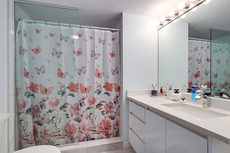 1401 1500 Howe Street Vancouver, BC - 21
