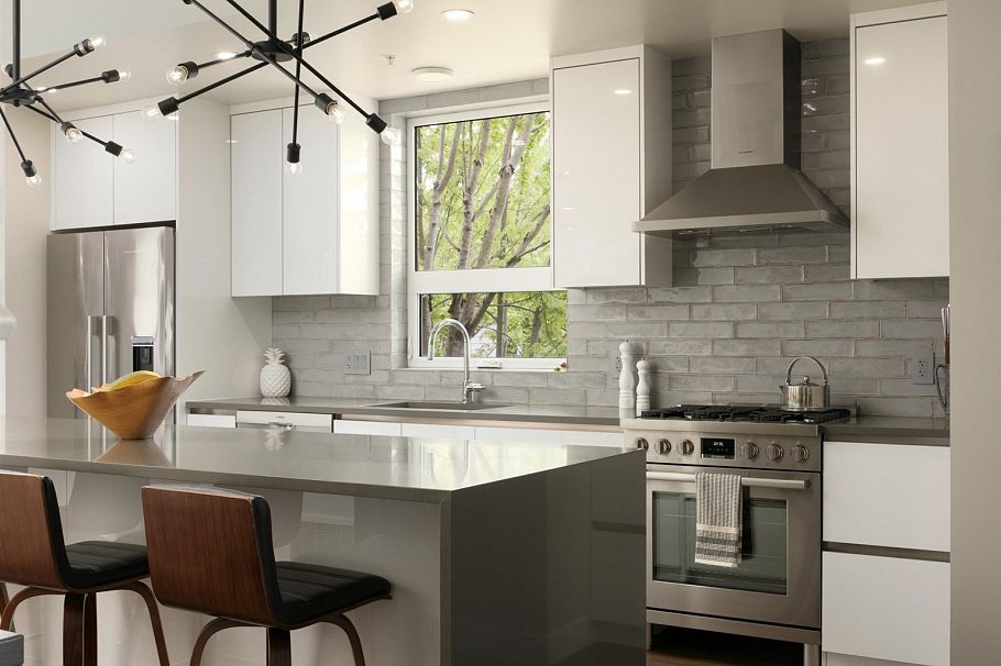 8490 Kerr Street Vancouver, BC - 2