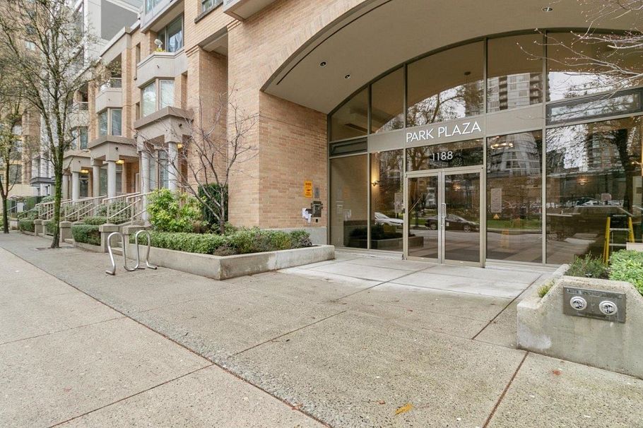 1607 1188 Richards Street Vancouver, BC - 24
