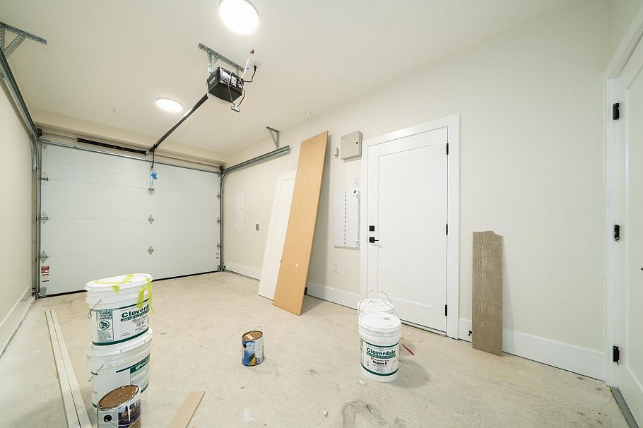 972 Park Drive Vancouver, BC - 37