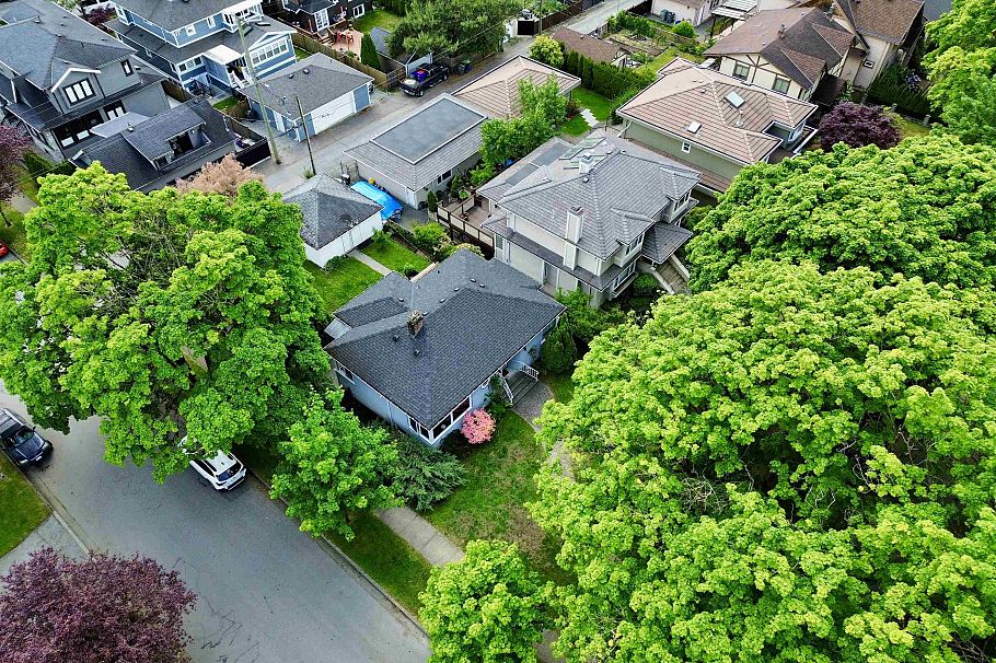 2506 W 15th Avenue Vancouver, BC - 37