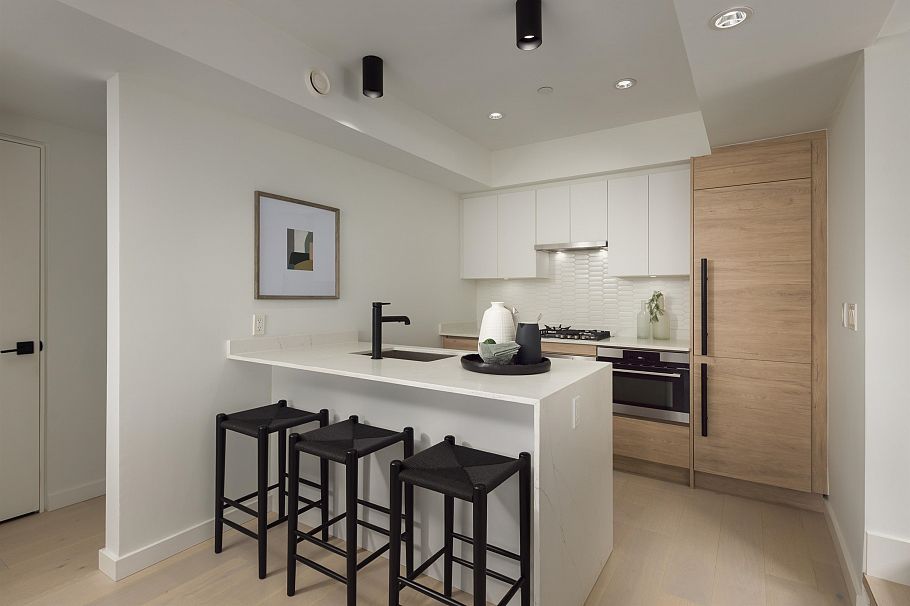 529 E 6th Avenue Vancouver, BC - 4