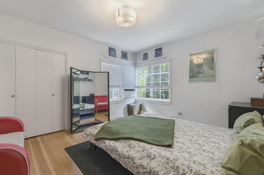 2506 W 15th Avenue Vancouver, BC - 15