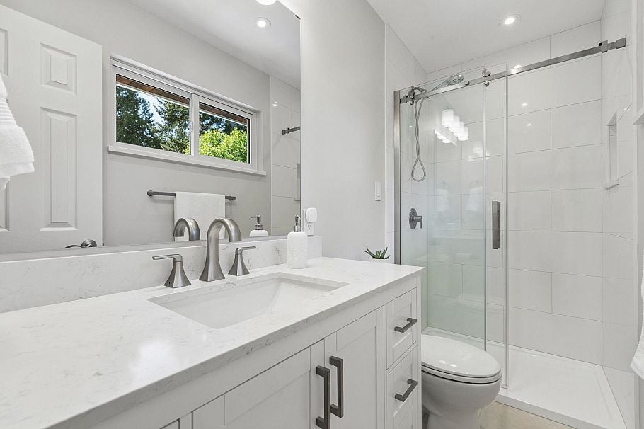 1256 Eastview Road North Vancouver, BC - 14